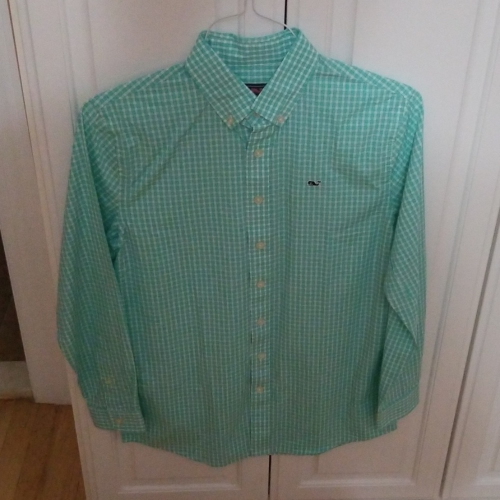 Vineyard vines dress shirt
